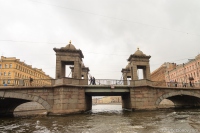 Lomonosov bridge