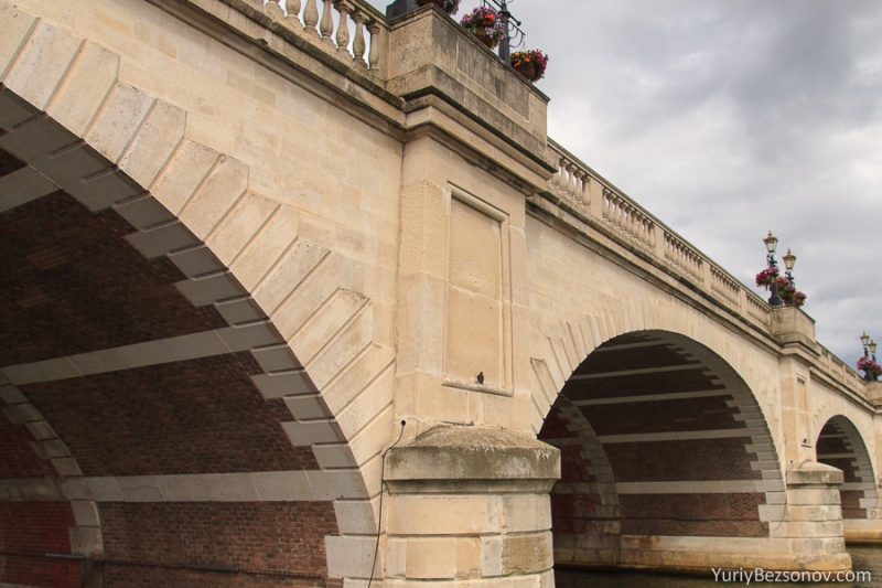 1687-kingston-bridge.jpg