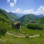 00702-panorama-valley.jpg
